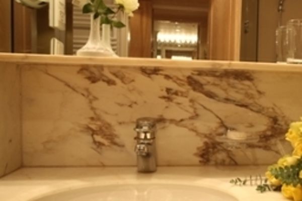Hotel Al Bustan (Beirut)